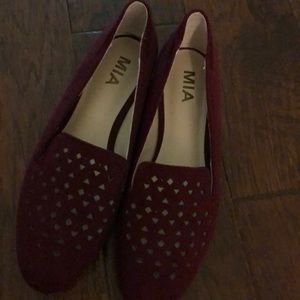 MIA burgandy/wine colored flats